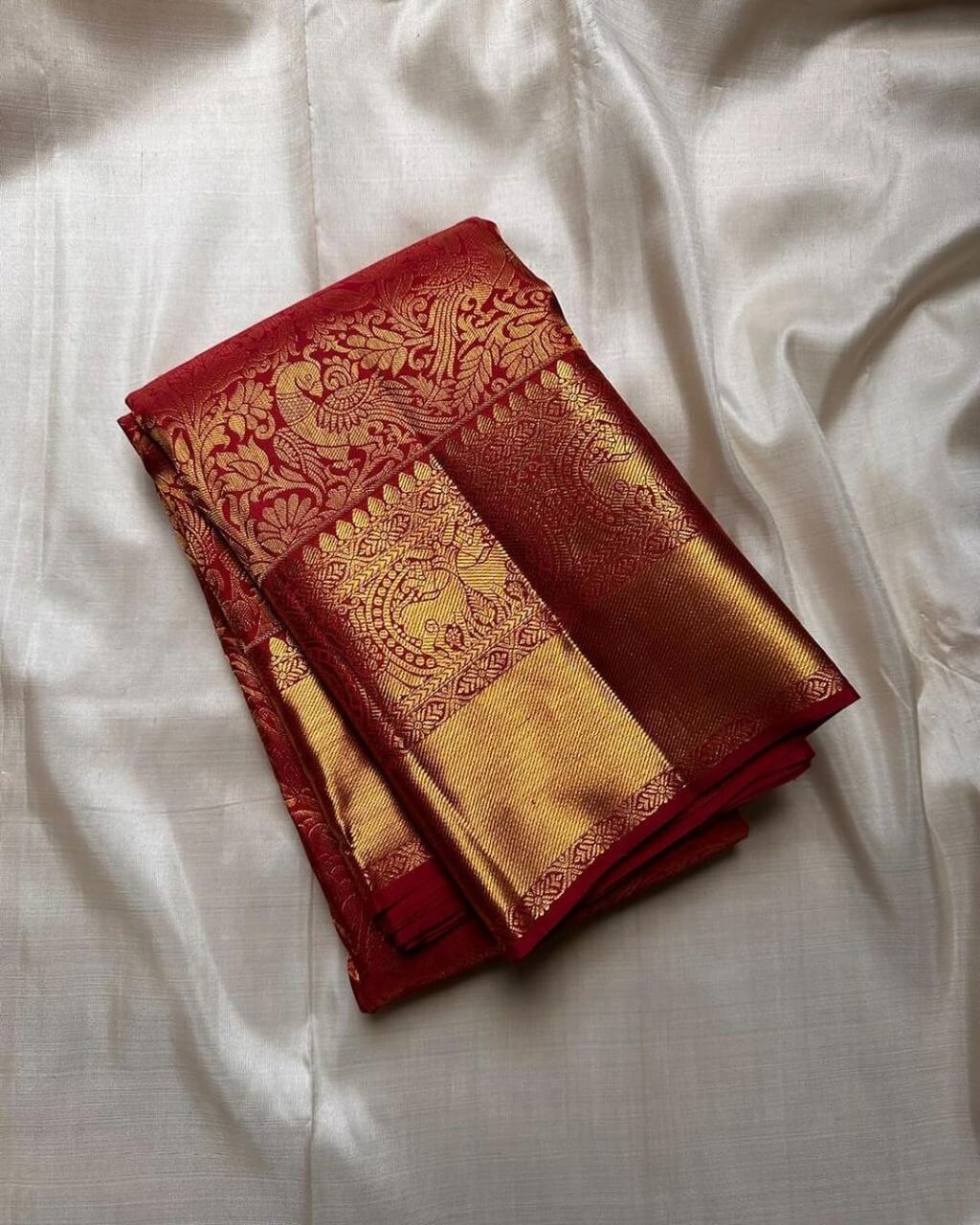 Luxuriant Red Soft Banarasi Silk Saree With Trendy Blouse Piece