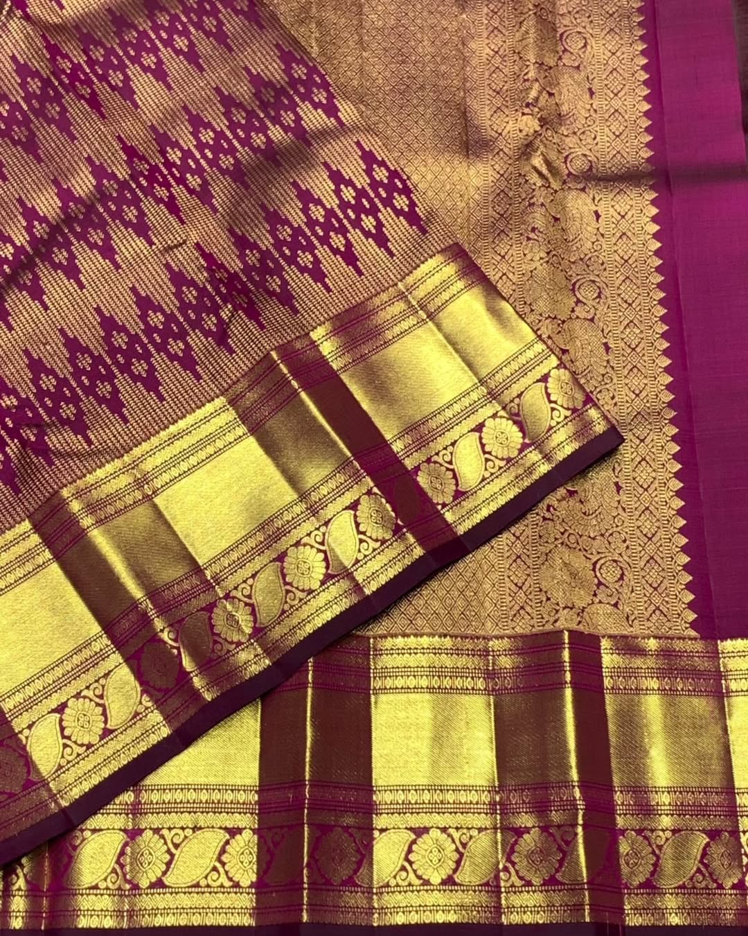 Entrancing Pruple Soft Banarasi Silk Saree With Comely Blouse Piece