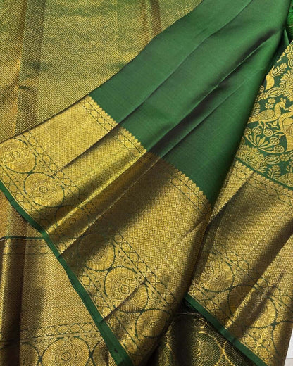 Divine Dark Green Soft Banarasi Silk Saree With Entrancing Blouse Piece