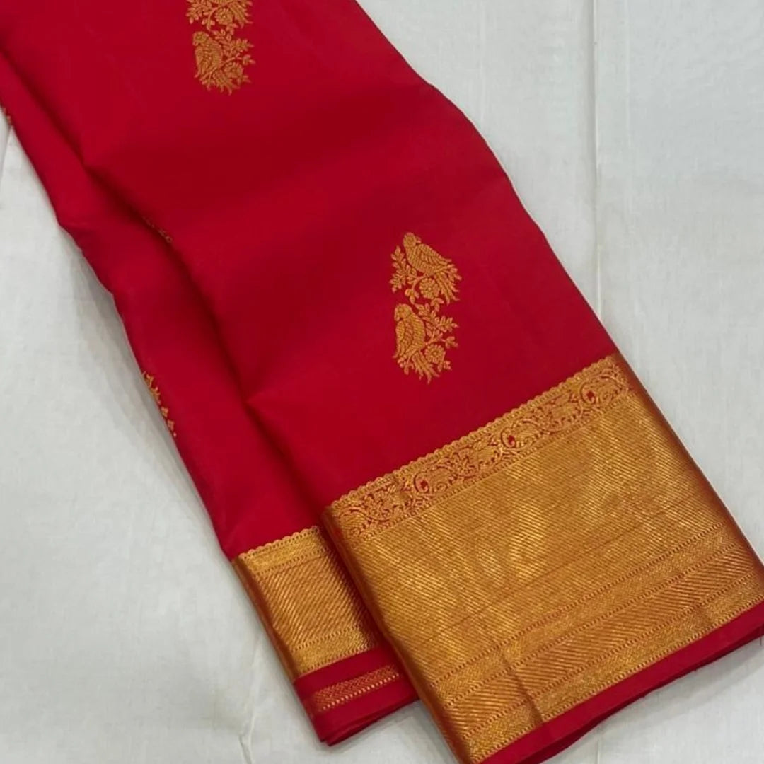 Exemplary Red Soft Banarasi Silk Saree With Forbearance Blouse Piece