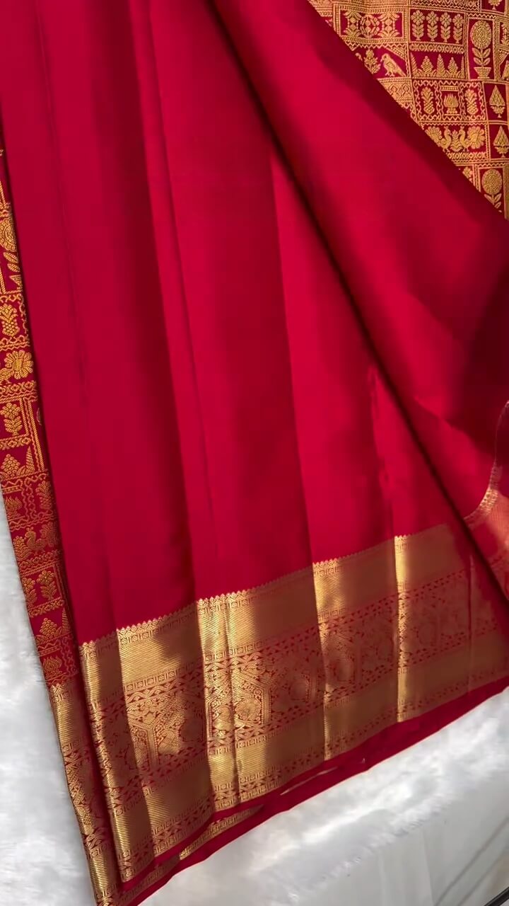 Vivacious Red Soft Banarasi Silk Saree With Petrichor Blouse Piece