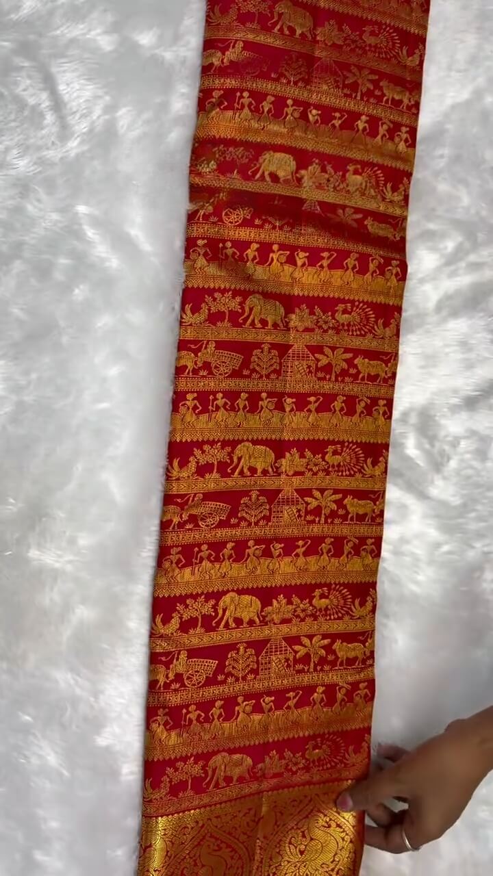 Entrancing Red Soft Banarasi Silk Saree With Divine Blouse Piece