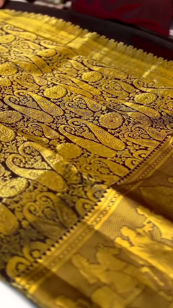 Gratifying Brown Soft Banarasi Silk Saree With Alluring Blouse Piece