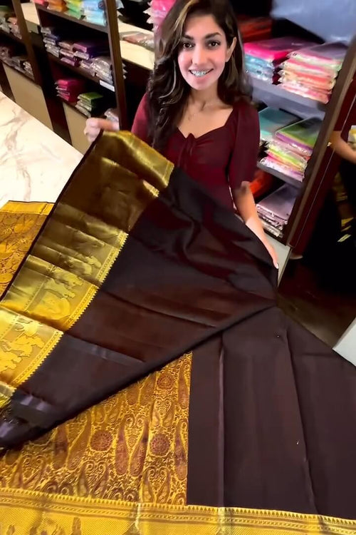 Load image into Gallery viewer, Gratifying Brown Soft Banarasi Silk Saree With Alluring Blouse Piece
