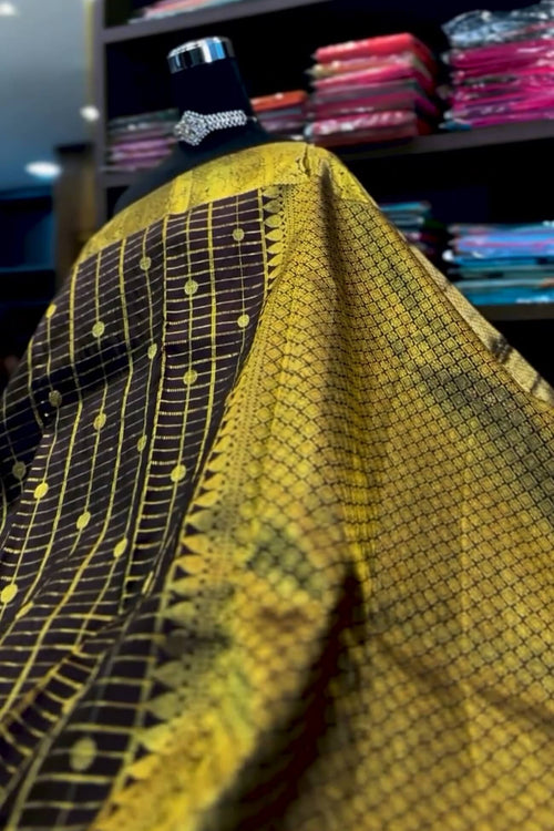 Load image into Gallery viewer, Luxuriant Brown Soft Banarasi Silk Saree With Scintilla Blouse Piece
