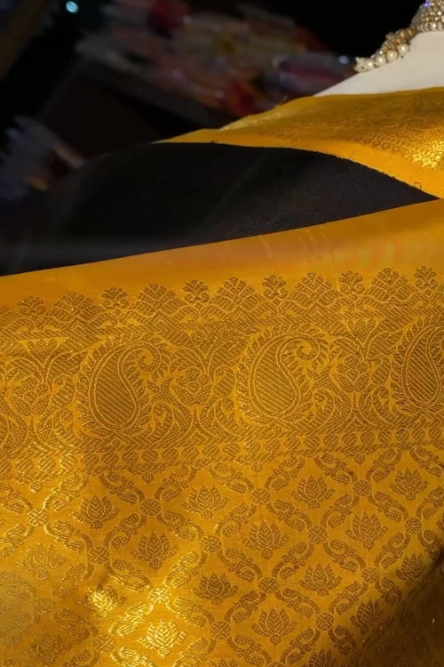 Load image into Gallery viewer, Fairytale Black Soft Banarasi Silk Saree With Pulsating Blouse Piece
