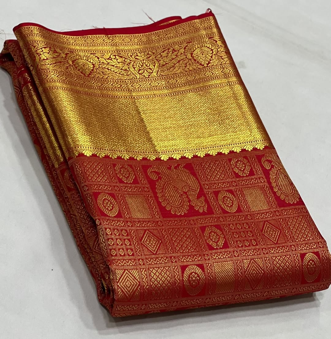 Energetic Red Soft Banarasi Silk Saree With Palimpsest Blouse Piece