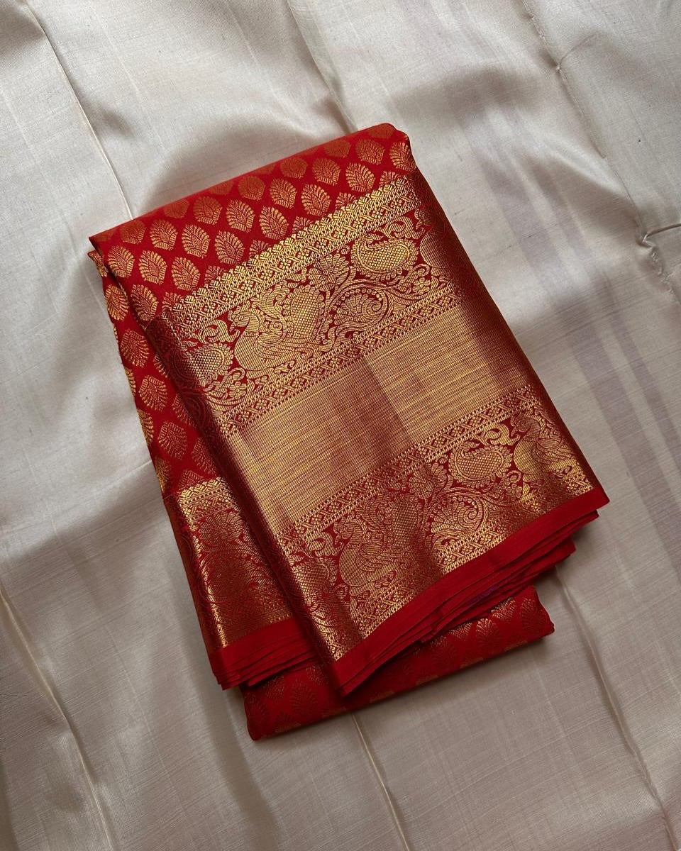 Ailurophile Red Soft Banarasi Silk Saree With Vestigial Blouse Piece