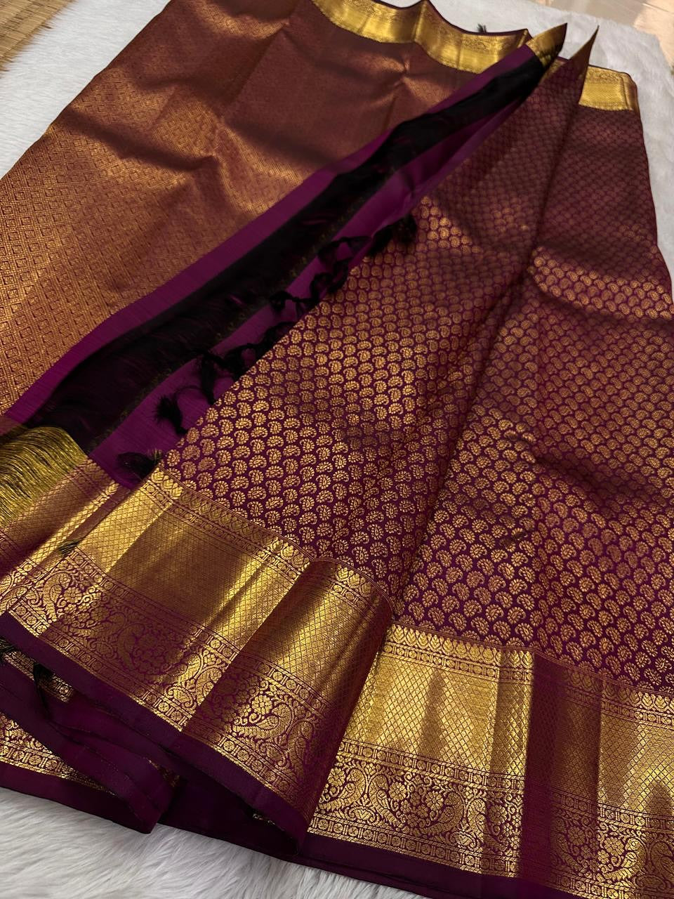 Preferable Purple Soft Banarasi Silk Saree With Angelic Blouse Piece