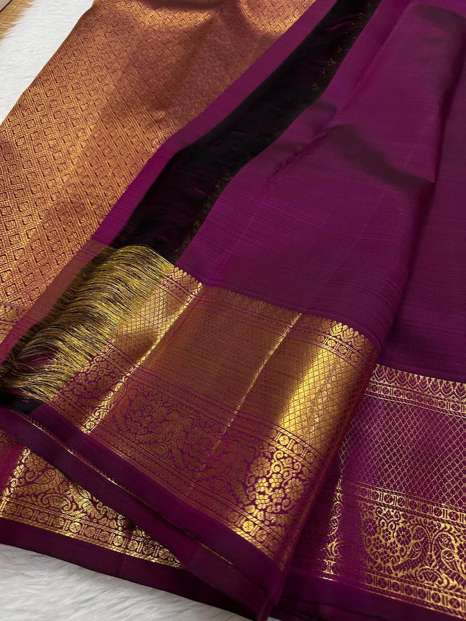 Preferable Purple Soft Banarasi Silk Saree With Angelic Blouse Piece