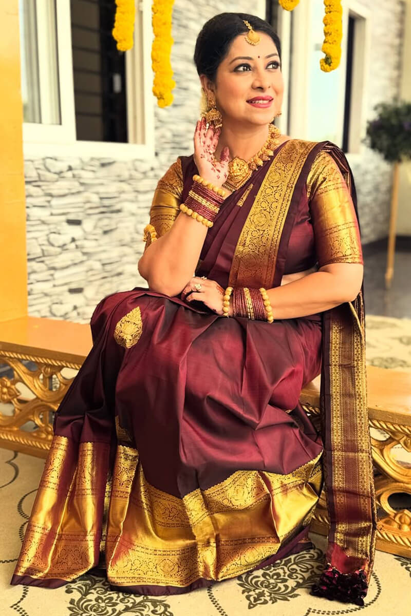 Eye-catching Maroon Soft Banarasi Silk Saree With Sophisticated Blouse Piece