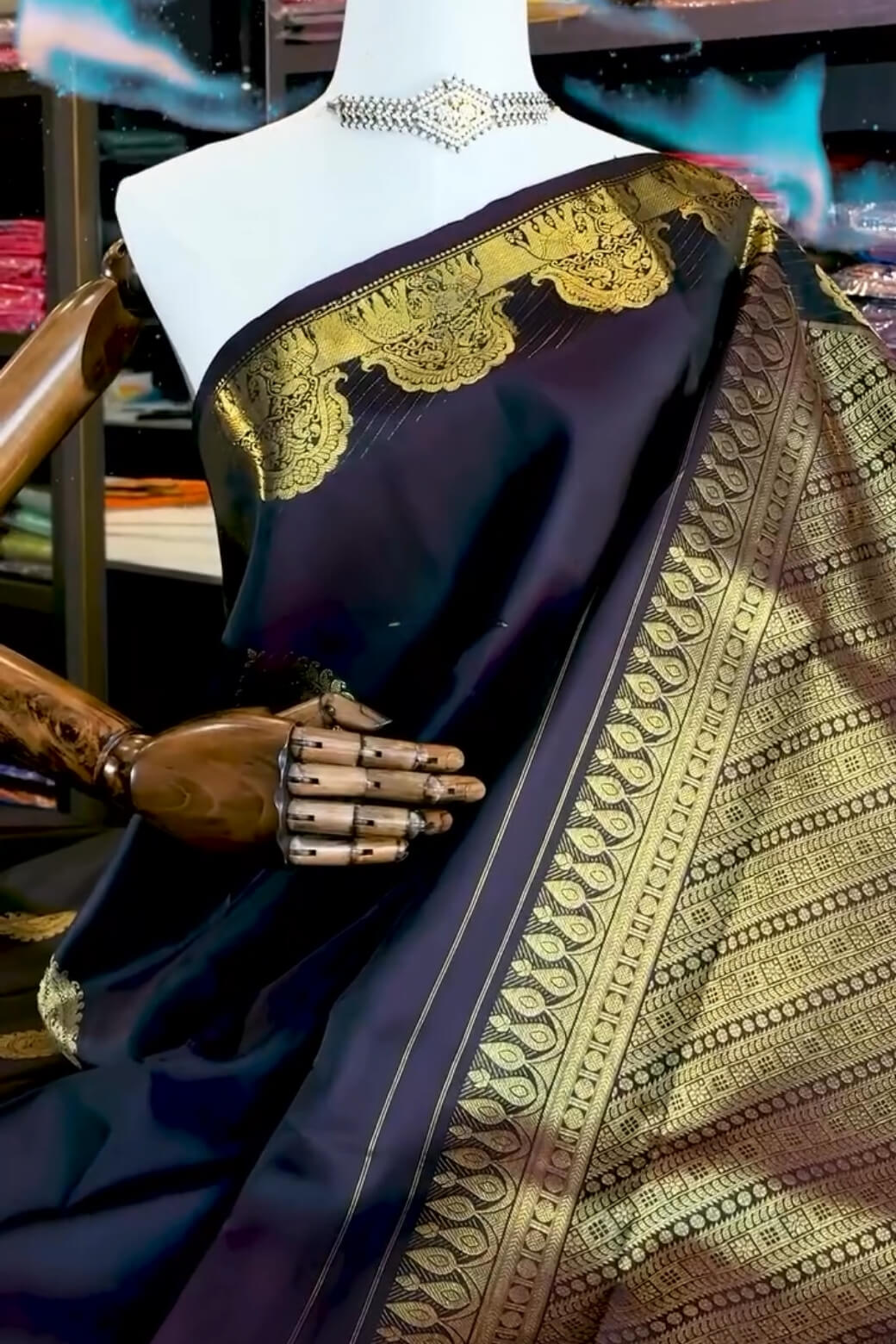 Ebullience Purple Soft Banarasi Silk Saree With Staring Blouse Piece