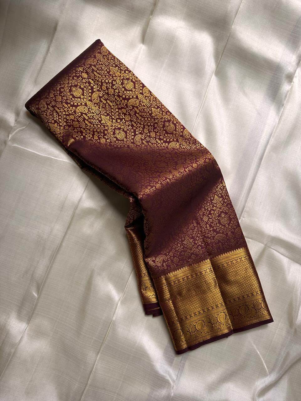 Splendiferous Wine Pure Zari Weaving Banarasi Silk Saree With Flamboyant Blouse Piece