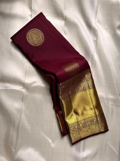 Vestigial Wine Pure Zari Weaving Banarasi Silk Saree With Mesmerising Blouse Piece