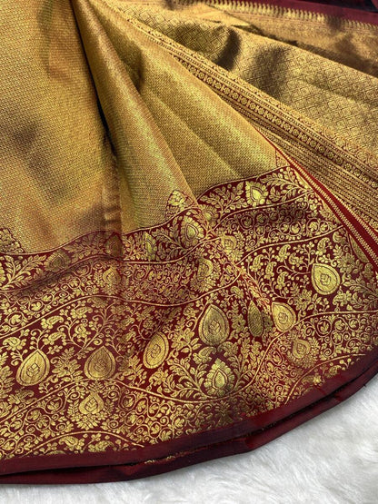 Fairytale Maroon Pure Zari Weaving Banarasi Silk Saree With Eclat Blouse Piece