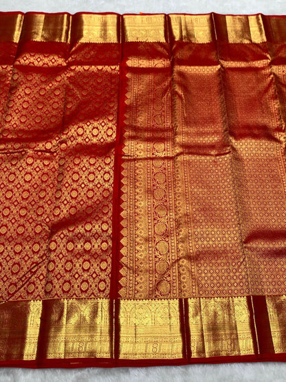 Amazing Red Pure Zari Weaving Banarasi Silk Saree With Glittering Blouse Piece