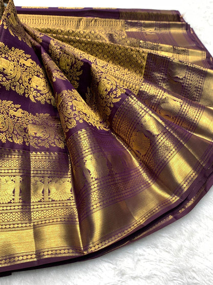 Fragrant Purple Pure Zari Weaving Banarasi Silk Saree With Mesmeric Blouse Piece
