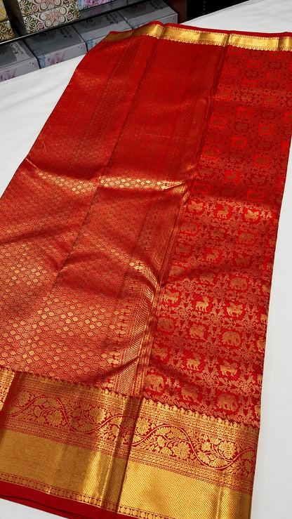 Embrocation Red Pure Banarasi Silk Saree With Smart Blouse Piece