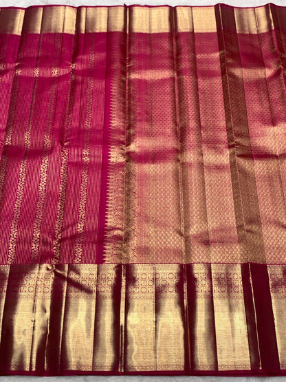 Adorning Dark Pink Pure Banarasi Silk Saree With Excellent Blouse Piece