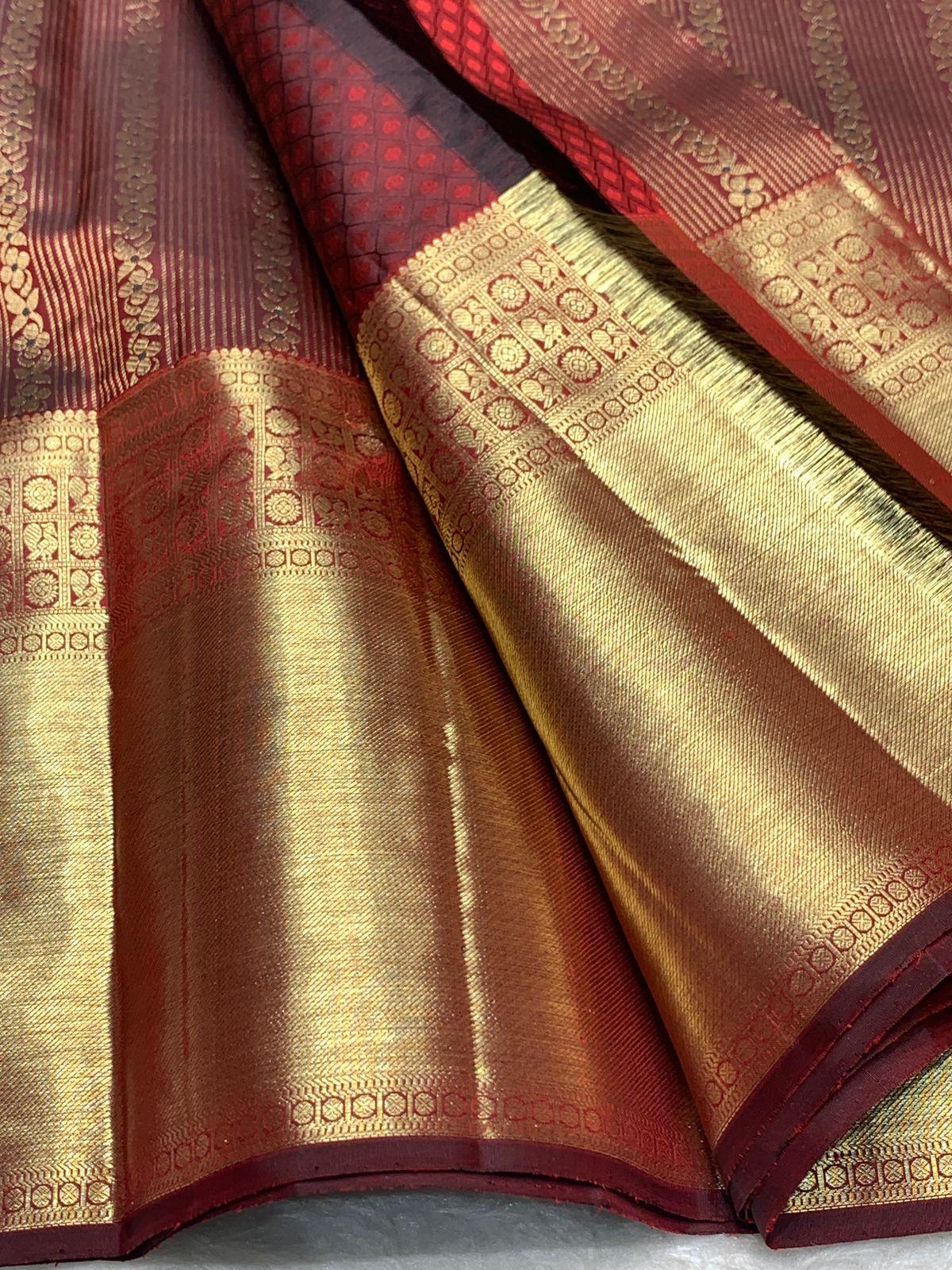 Angelic Maroon Pure Banarasi Silk Saree With Enamoring Blouse Piece
