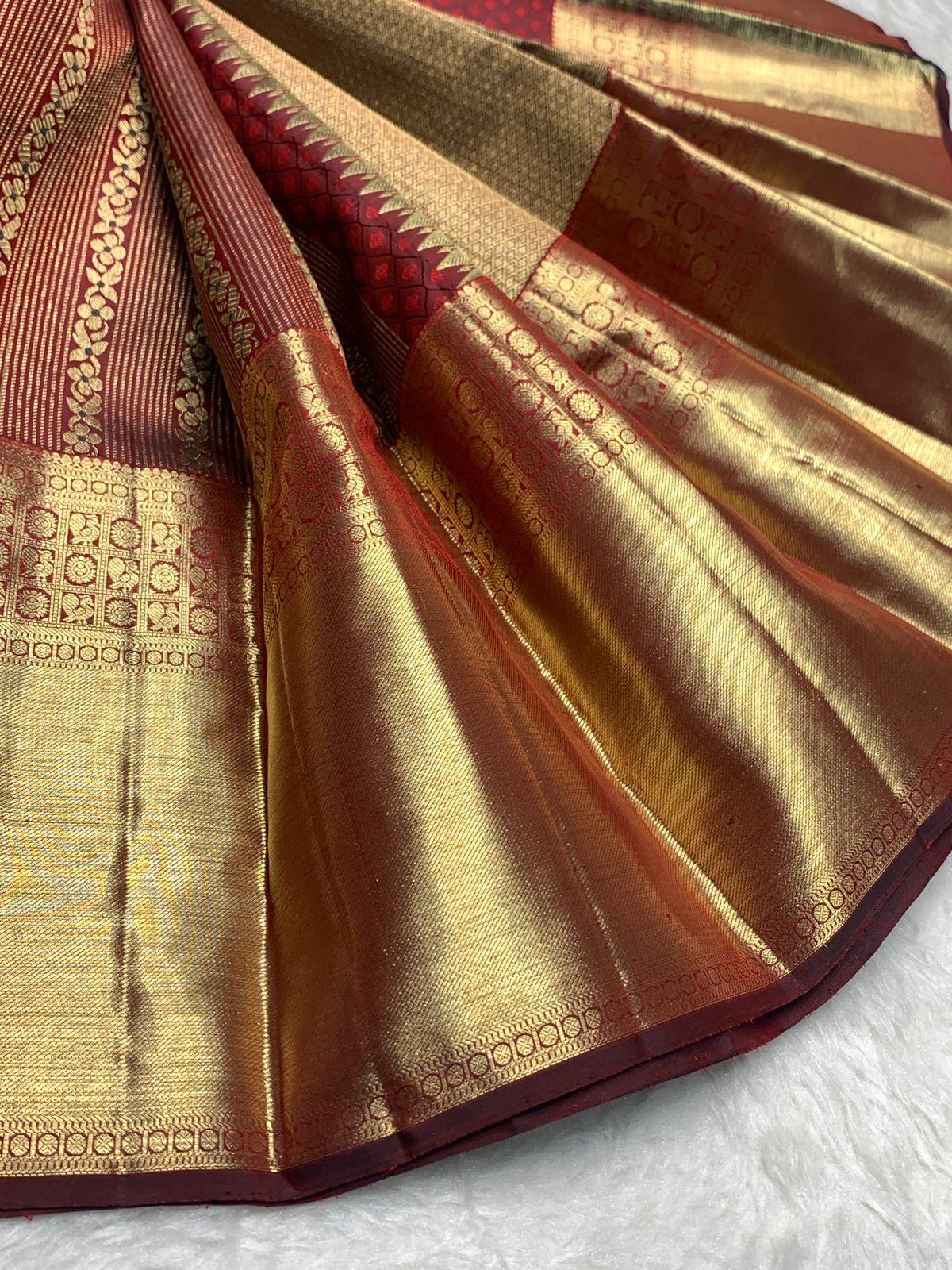 Angelic Maroon Pure Banarasi Silk Saree With Enamoring Blouse Piece