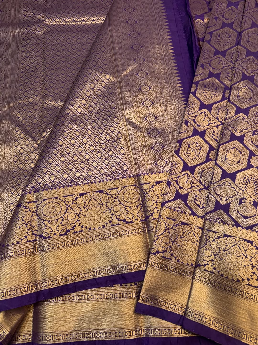 Imbrication Purple Pure Banarasi Silk Saree With Serendipity Blouse Piece