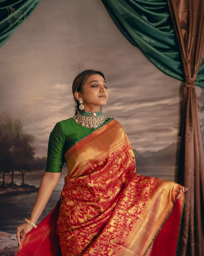 Fancifull Red Pure Banarasi Silk Saree With Mesmeric Blouse Piece