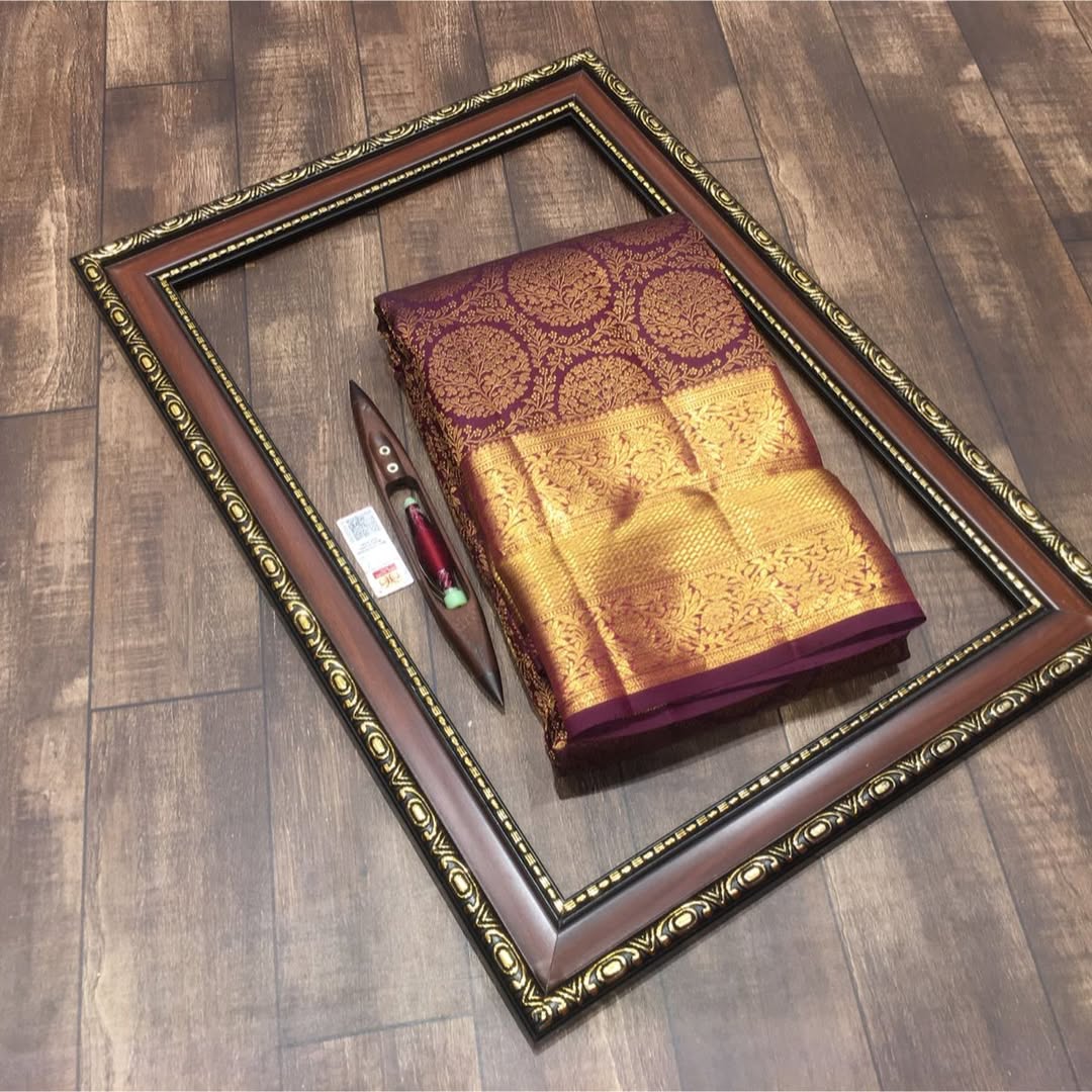Amiable Wine Pure Banarasi Silk Saree With Gorgeous Blouse Piece