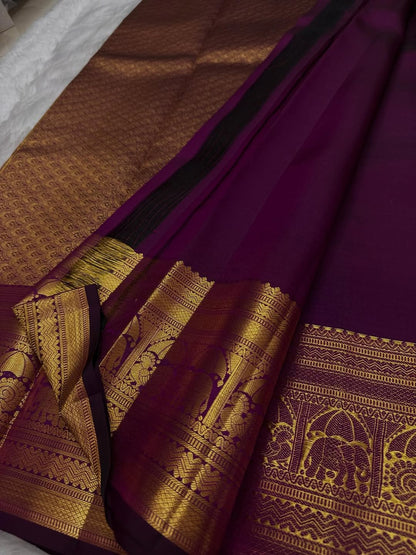 Luxuriant Purple Pure Banarasi Silk Saree With Transcendent Blouse Piece