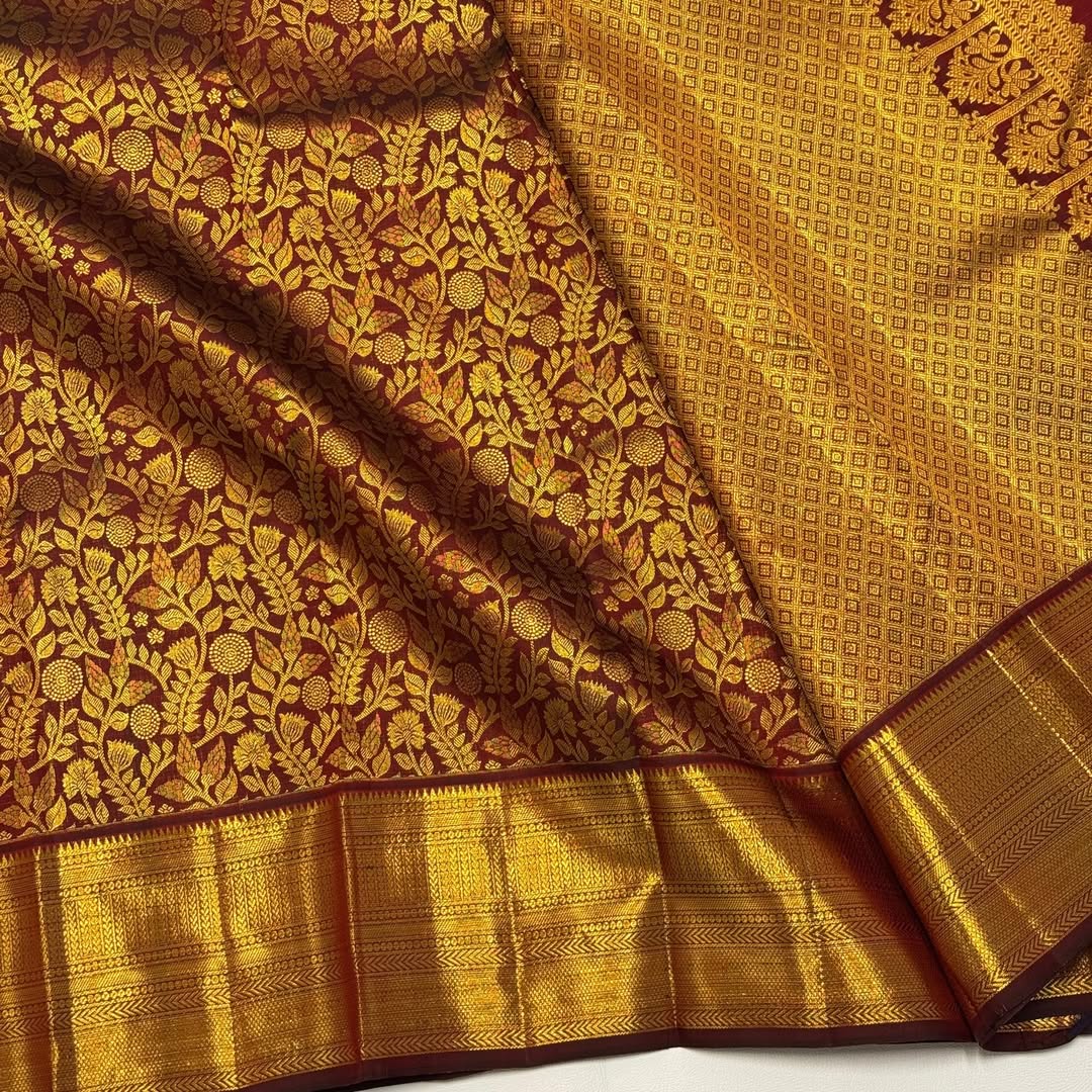 Magnificat Maroon Pure Banarasi Silk Saree With Assemblage Blouse Piece