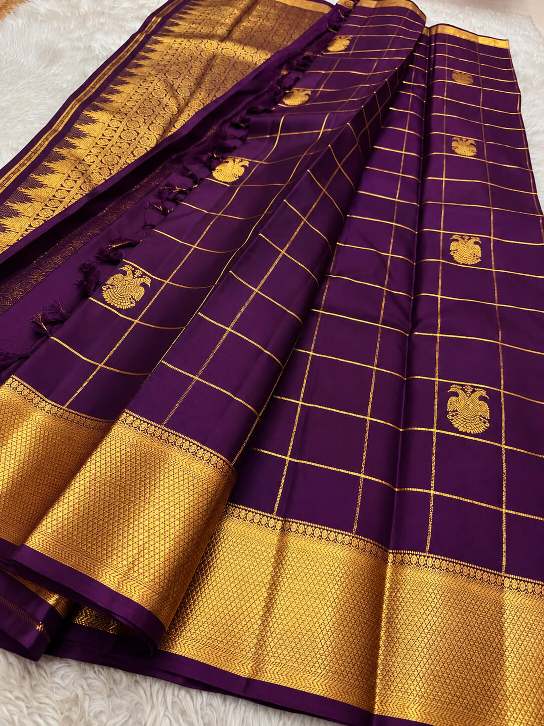 Desirable Purple Pure Zari Weaving Banarasi Silk Saree With Panache Blouse Piece