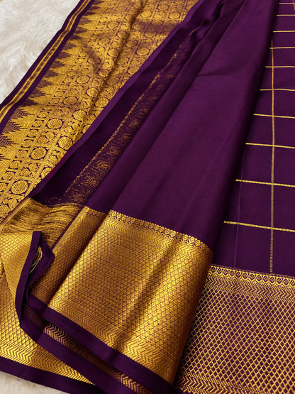 Desirable Purple Pure Zari Weaving Banarasi Silk Saree With Panache Blouse Piece