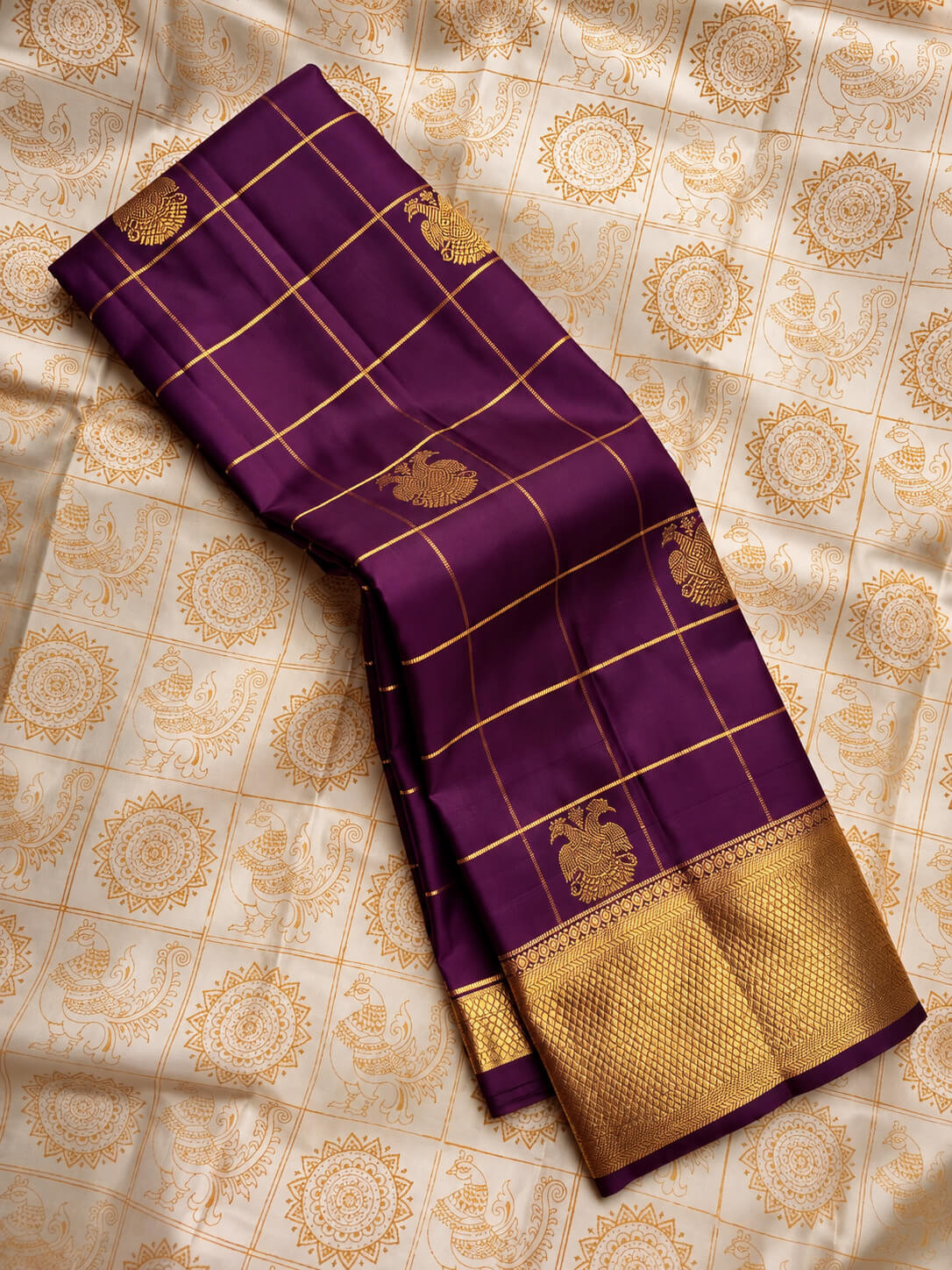 Desirable Purple Pure Zari Weaving Banarasi Silk Saree With Panache Blouse Piece