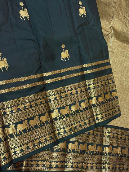 Devastating Dark Green Pure Banarasi Silk Saree With Engrossing Blouse Piece