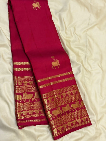 Gleaming Dark Pink Pure Banarasi Silk Saree With Murmurous Blouse Piece