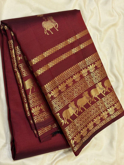 Delightful Maroon Pure Banarasi Silk Saree With Proficient Blouse Piece
