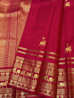 Gleaming Red Pure Banarasi Silk Saree With Murmurous Blouse Piece