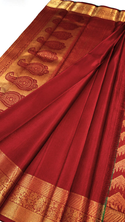 Glorious Red Pure Banarasi Silk Saree With Desuetude Blouse Piece