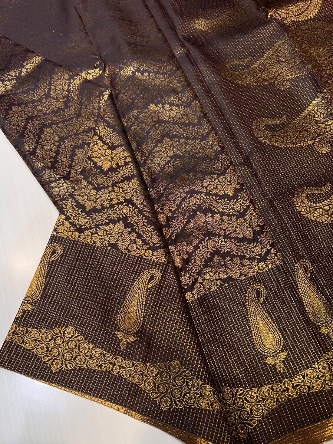 Conflate Brown Pure Banarasi Silk Saree With Blissful Blouse Piece