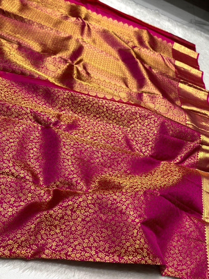 Allure Dark Pink Pure Banarasi Silk Saree With Tantalizing Blouse Piece