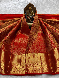 Divine Red Pure Banarasi Silk Saree With Petrichor Blouse Piece