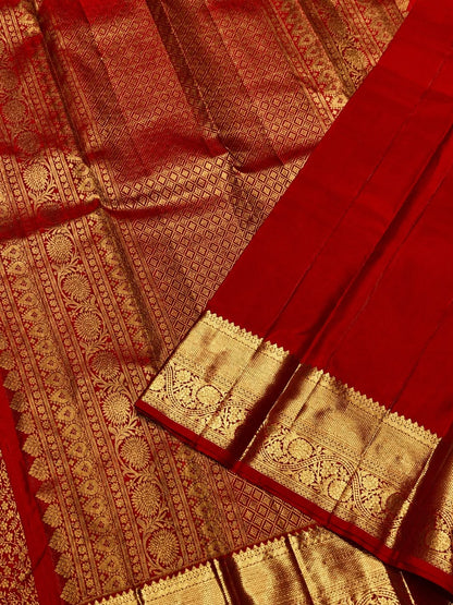 Divine Red Pure Banarasi Silk Saree With Petrichor Blouse Piece