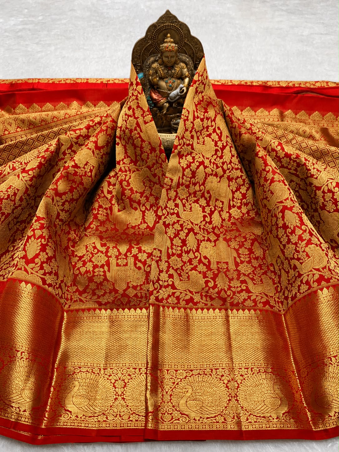 Innovative Red Pure Banarasi Silk Saree With Bucolic Blouse Piece