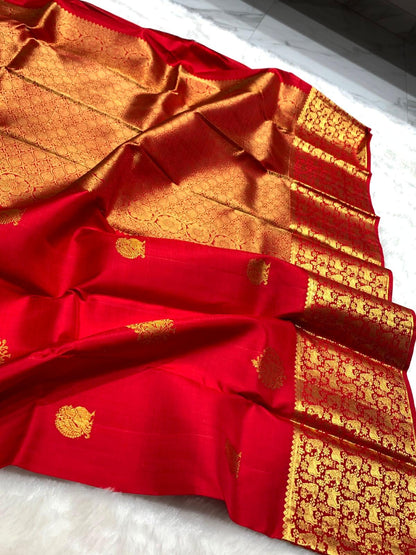 Seraglio Red Pure Banarasi Silk Saree With Exemplary Blouse Piece