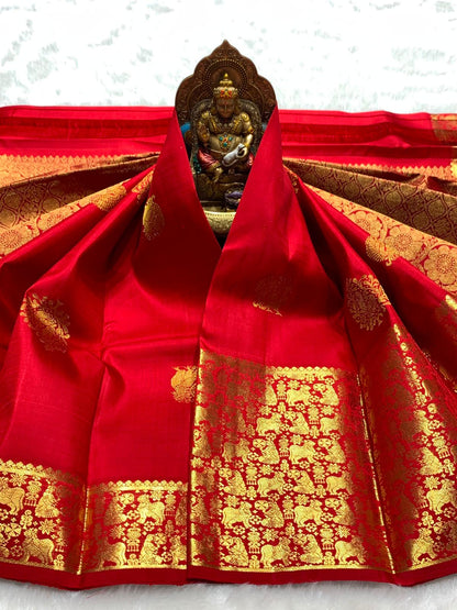 Seraglio Red Pure Banarasi Silk Saree With Exemplary Blouse Piece