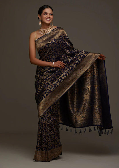 Hypnotic Navy Blue Pure Banarasi Silk Saree With Flameboyant Blouse Piece