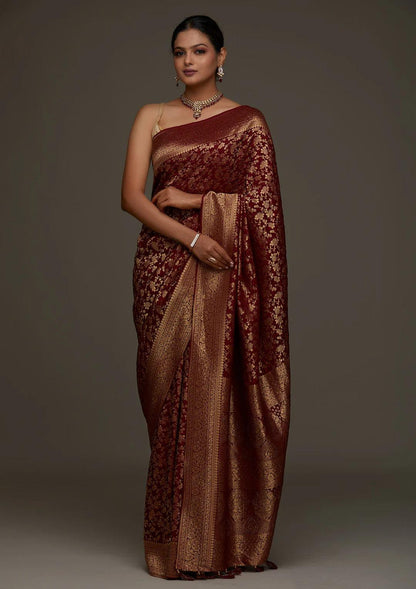 Adoring Maroon Pure Banarasi Silk Saree With Imaginative Blouse Piece