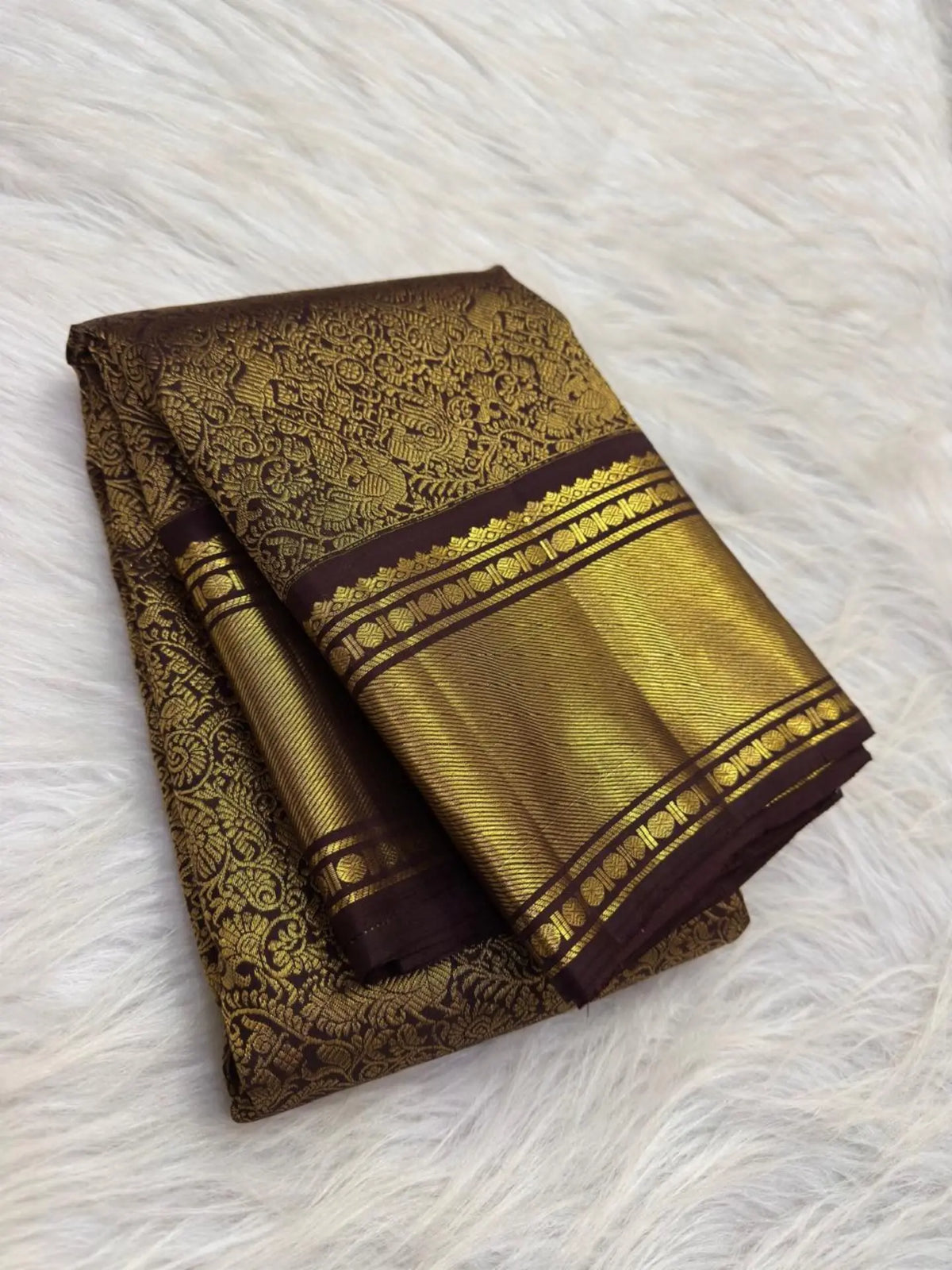 Smashing Brown Pure Banarasi Silk Saree With Ebullience Blouse Piece