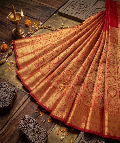 Grandiose Red Pure Banarasi Silk Saree With Phenomenal Blouse Piece
