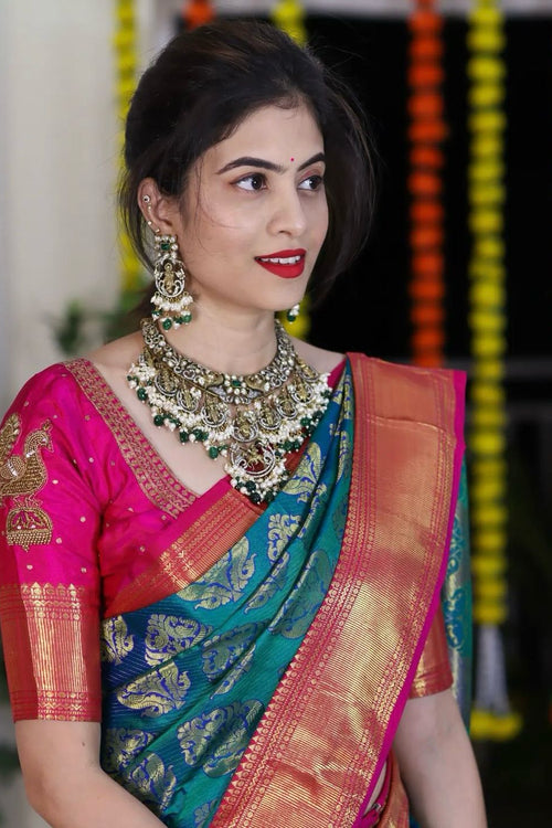 Load image into Gallery viewer, Transcendent Rama Soft Silk Saree With Radiant Blouse Piece
